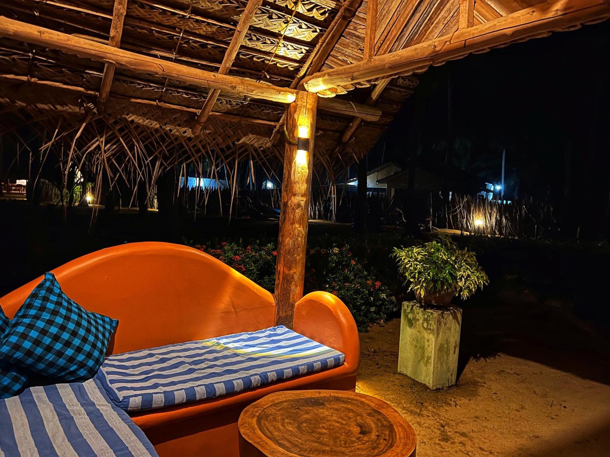 Roshanne Beach Resort Kalpitiya Esterno foto