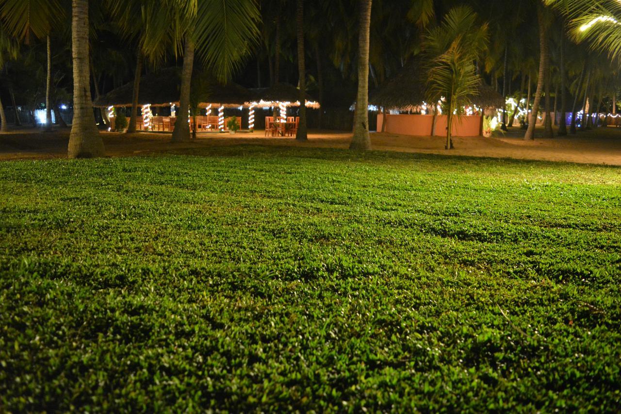 Roshanne Beach Resort Kalpitiya Esterno foto