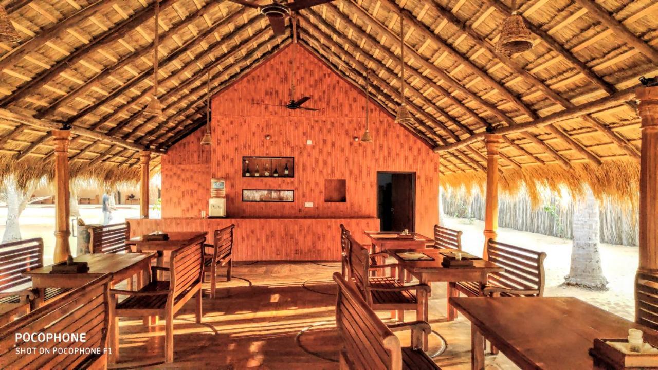 Roshanne Beach Resort Kalpitiya Esterno foto