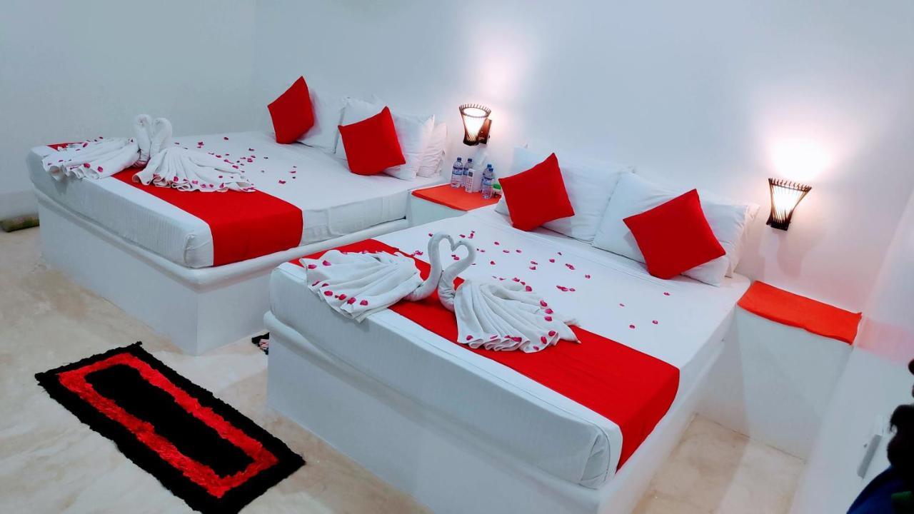 Roshanne Beach Resort Kalpitiya Esterno foto