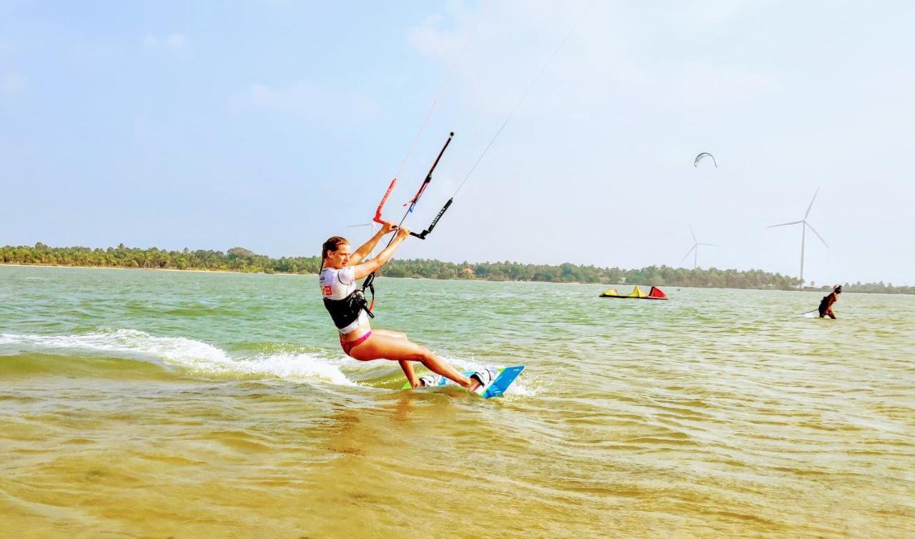 Roshanne Beach Resort Kalpitiya Esterno foto
